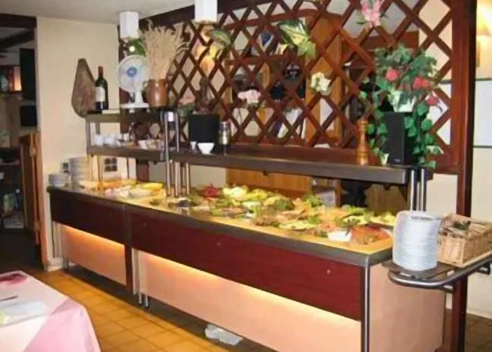 Hotel Brit Vallee Du Lot